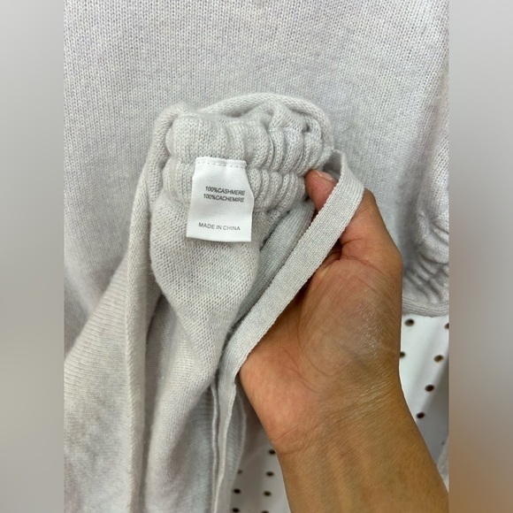 Brochu Walker Cashmere Grey Sweater - Picture 2 of 3